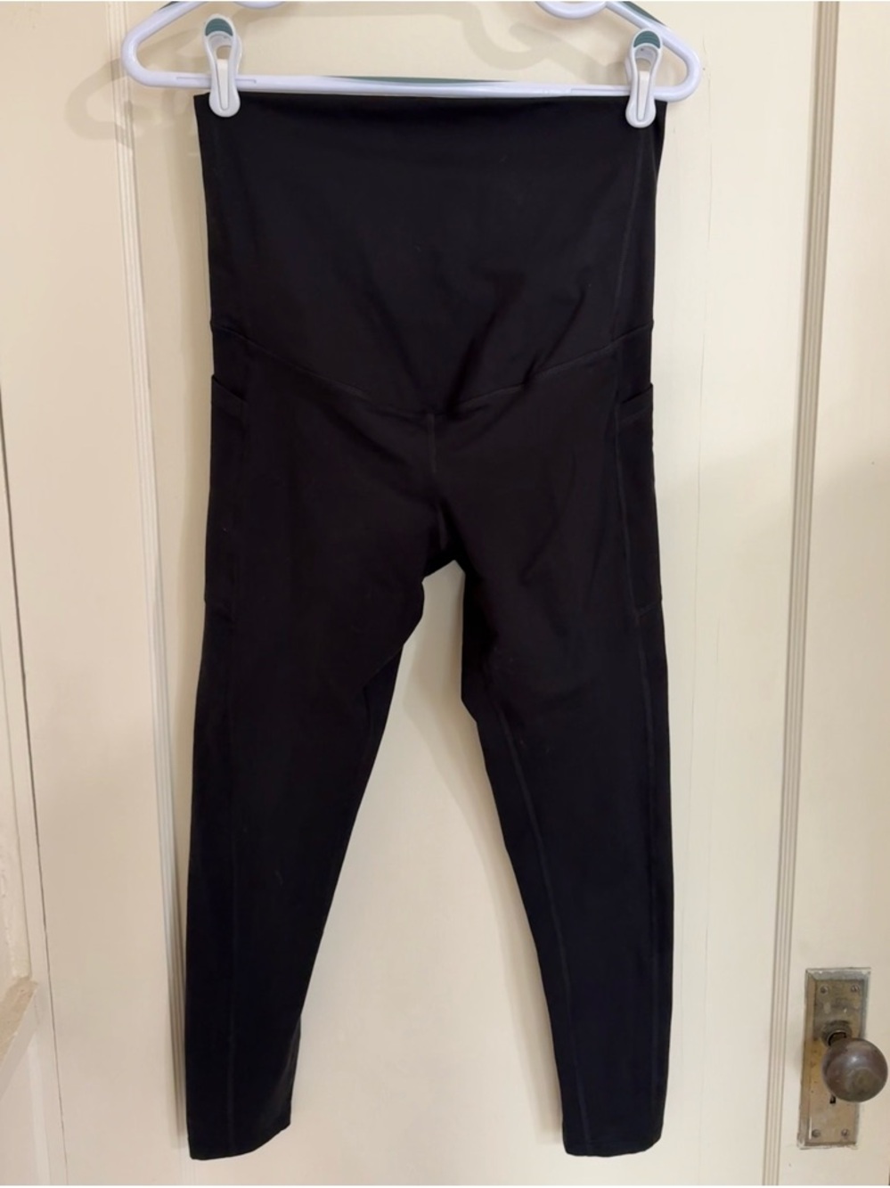 Hanes Black Maternity Leggings With Pockets